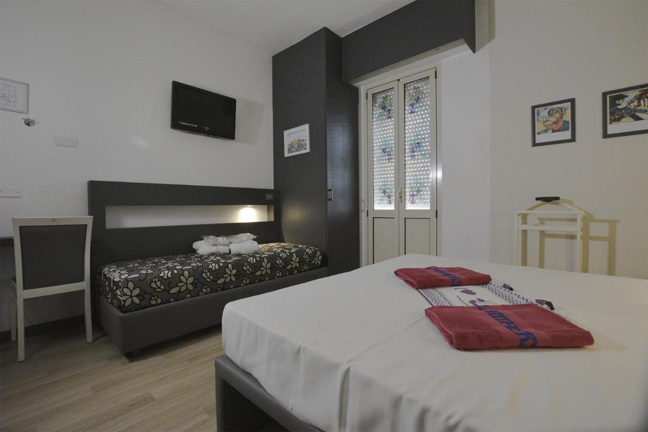 Hotel Imperiale Gatteo a Mare Esterno foto
