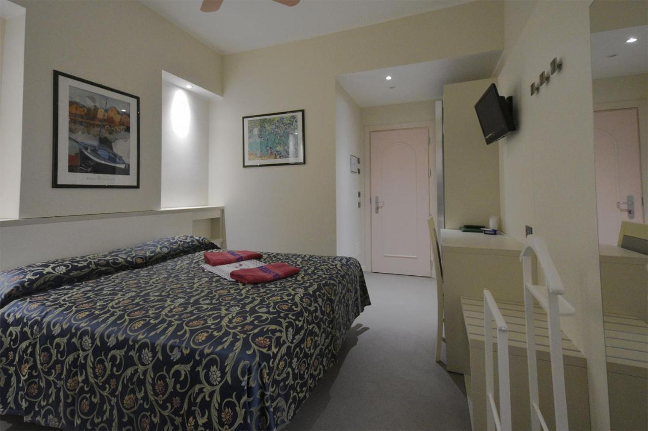 Hotel Imperiale Gatteo a Mare Esterno foto
