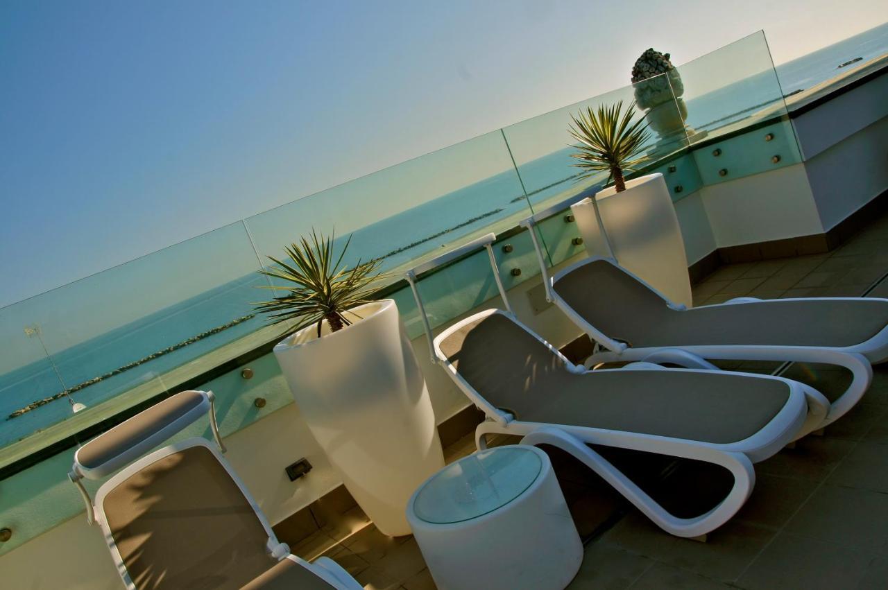 Hotel Imperiale Gatteo a Mare Esterno foto